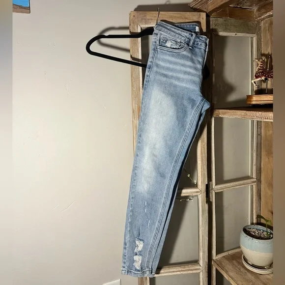 Vervet Skinny Jeans - Picture 2 of 6